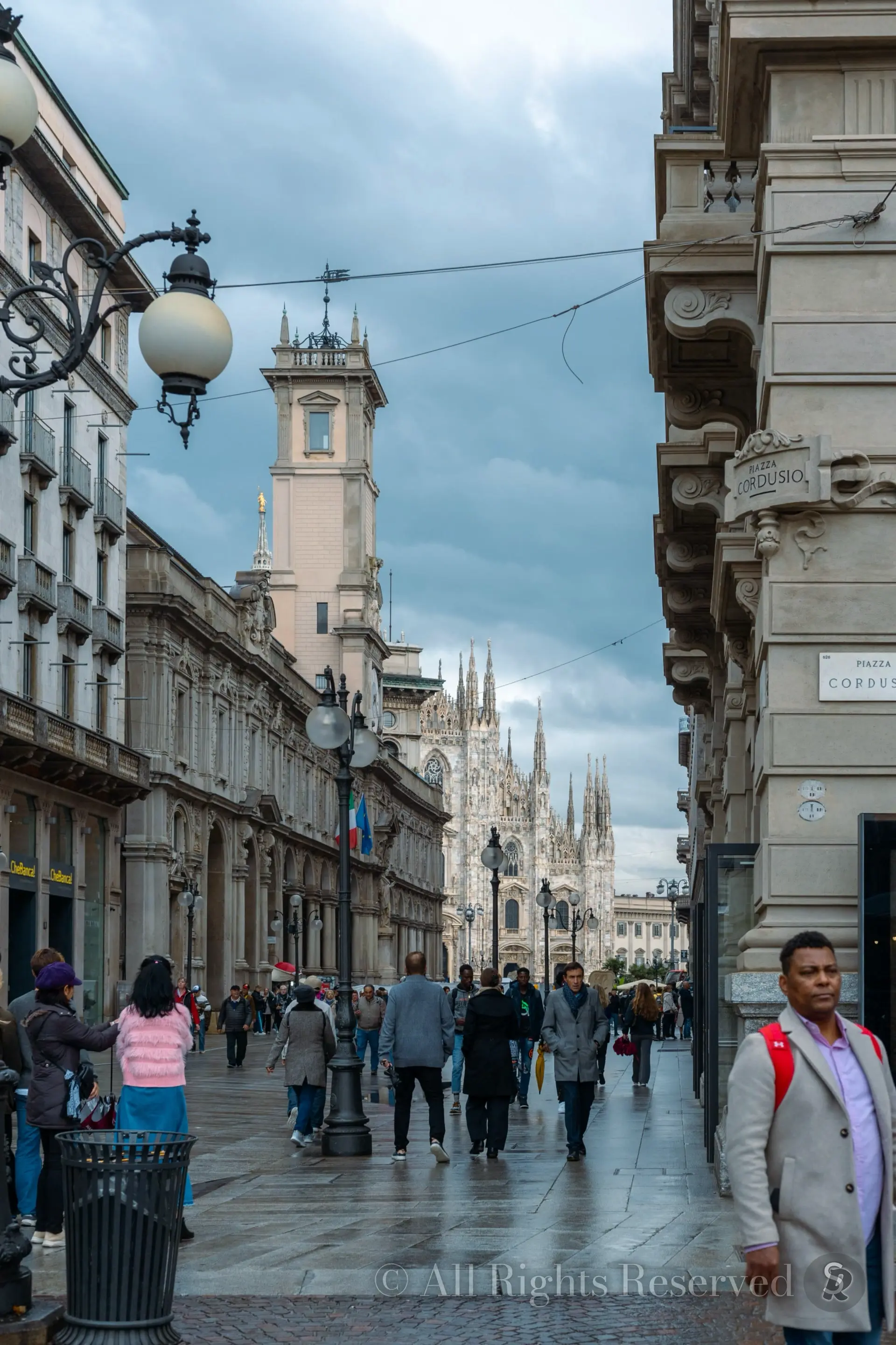 Milan, Italy. Duomo visto da piazza Cordusio