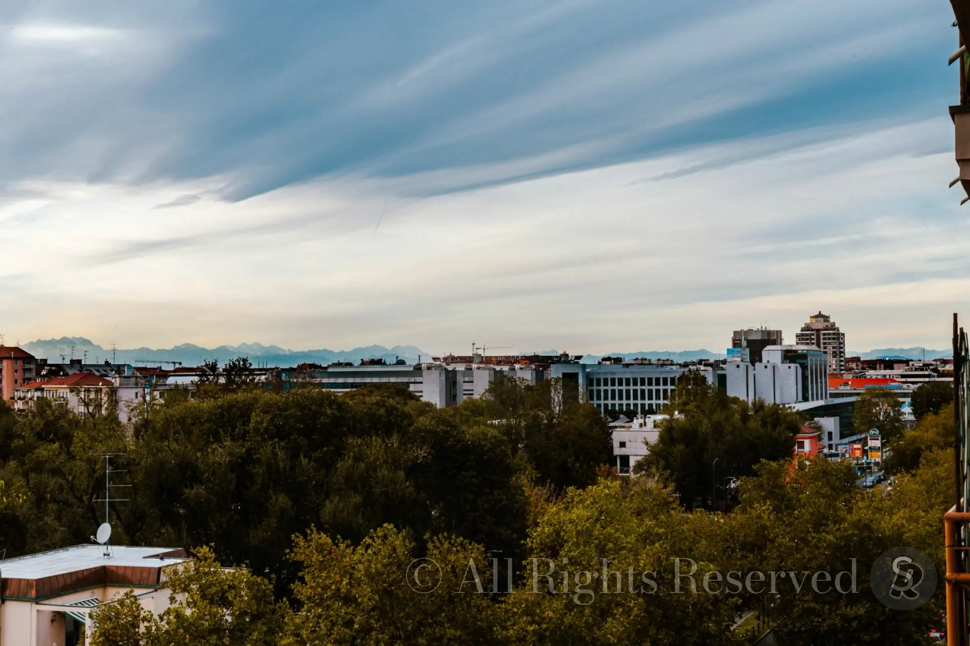 Milano, Viale Misurata